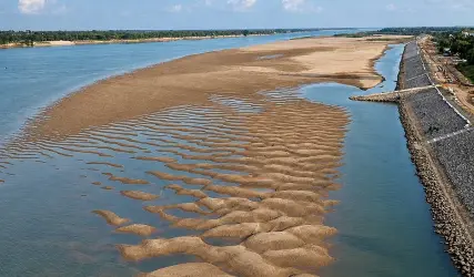 Dòng chảy sông Mekong giảm mạnh, cảnh báo thiếu nước mùa khô