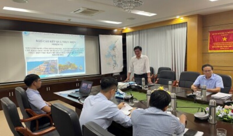 Họp hội đồng thẩm định, nghiệm thu cấp cơ sở Nhiệm vụ: “Khoanh định, công bố danh mục, bản đồ phân vùng hạn chế khai thác nước dưới đất và lập phương án tổ chức thực hiện việc hạn chế khai thác trên địa bàn tỉnh Khánh Hòa”